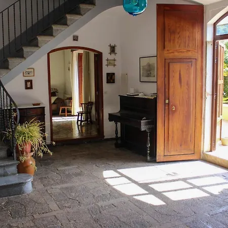 Villa Rae-2